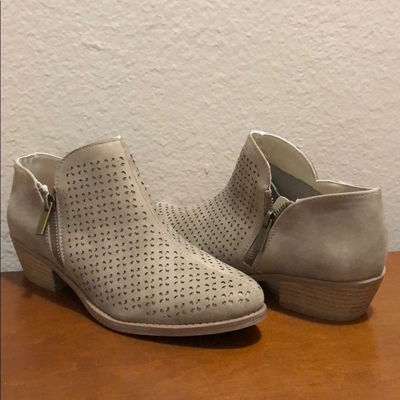 Bootie - Picture 3 of 8